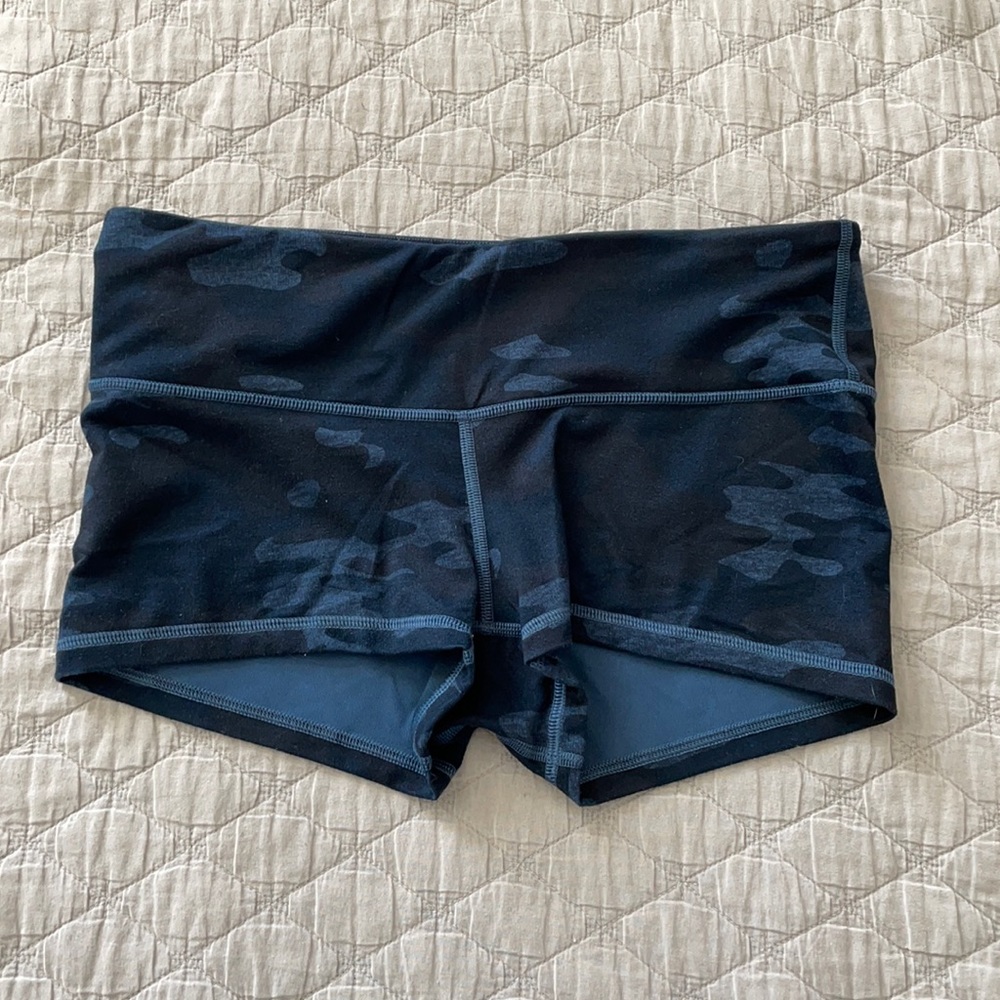 Lululemon Boogie Shorts Size 8